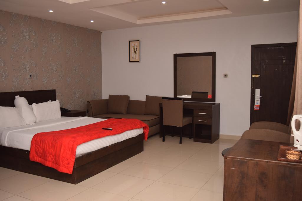 Pelican Hotel Lekki Esterno foto