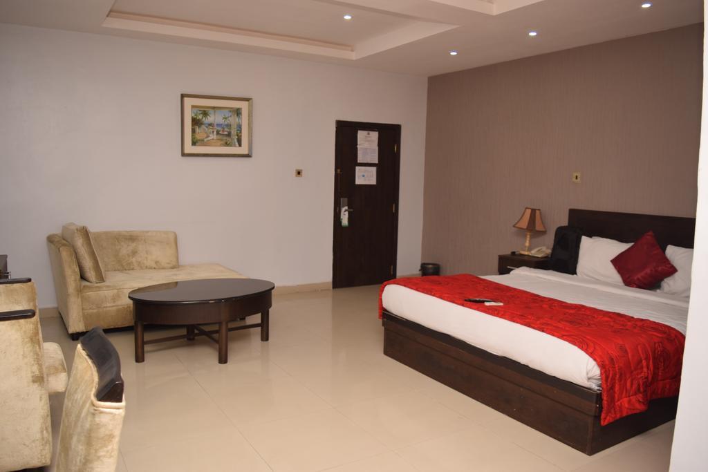 Pelican Hotel Lekki Esterno foto