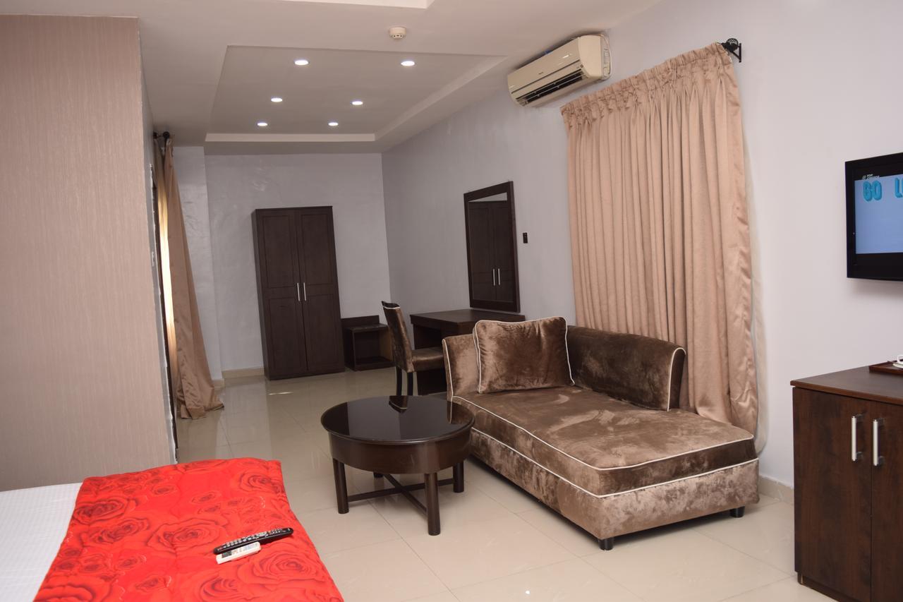 Pelican Hotel Lekki Esterno foto