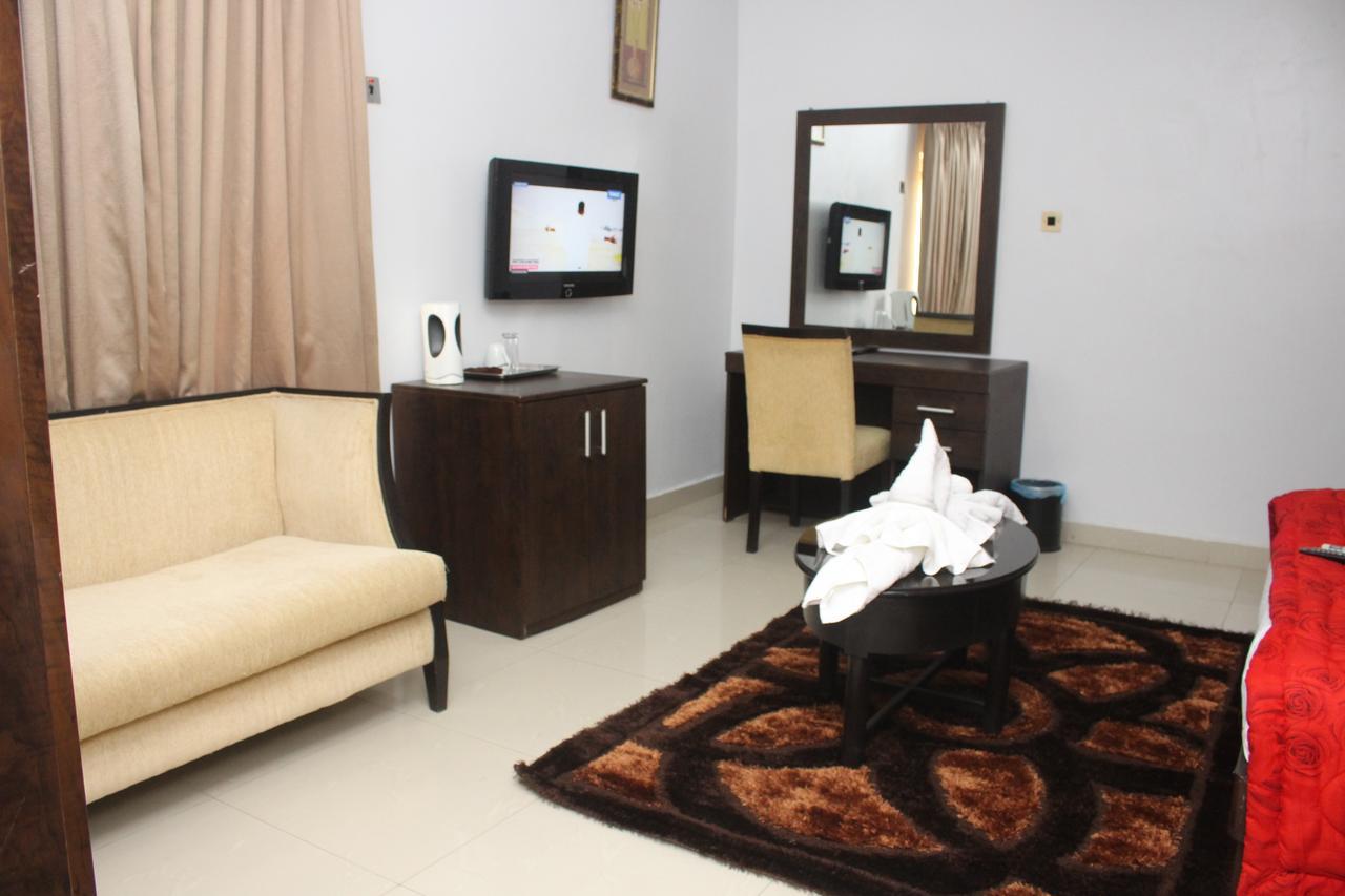 Pelican Hotel Lekki Esterno foto