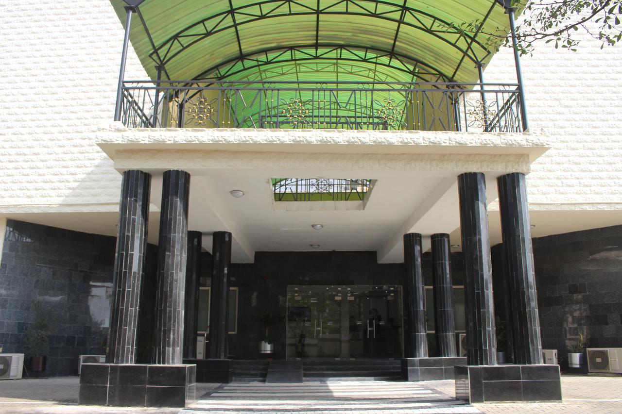 Pelican Hotel Lekki Esterno foto